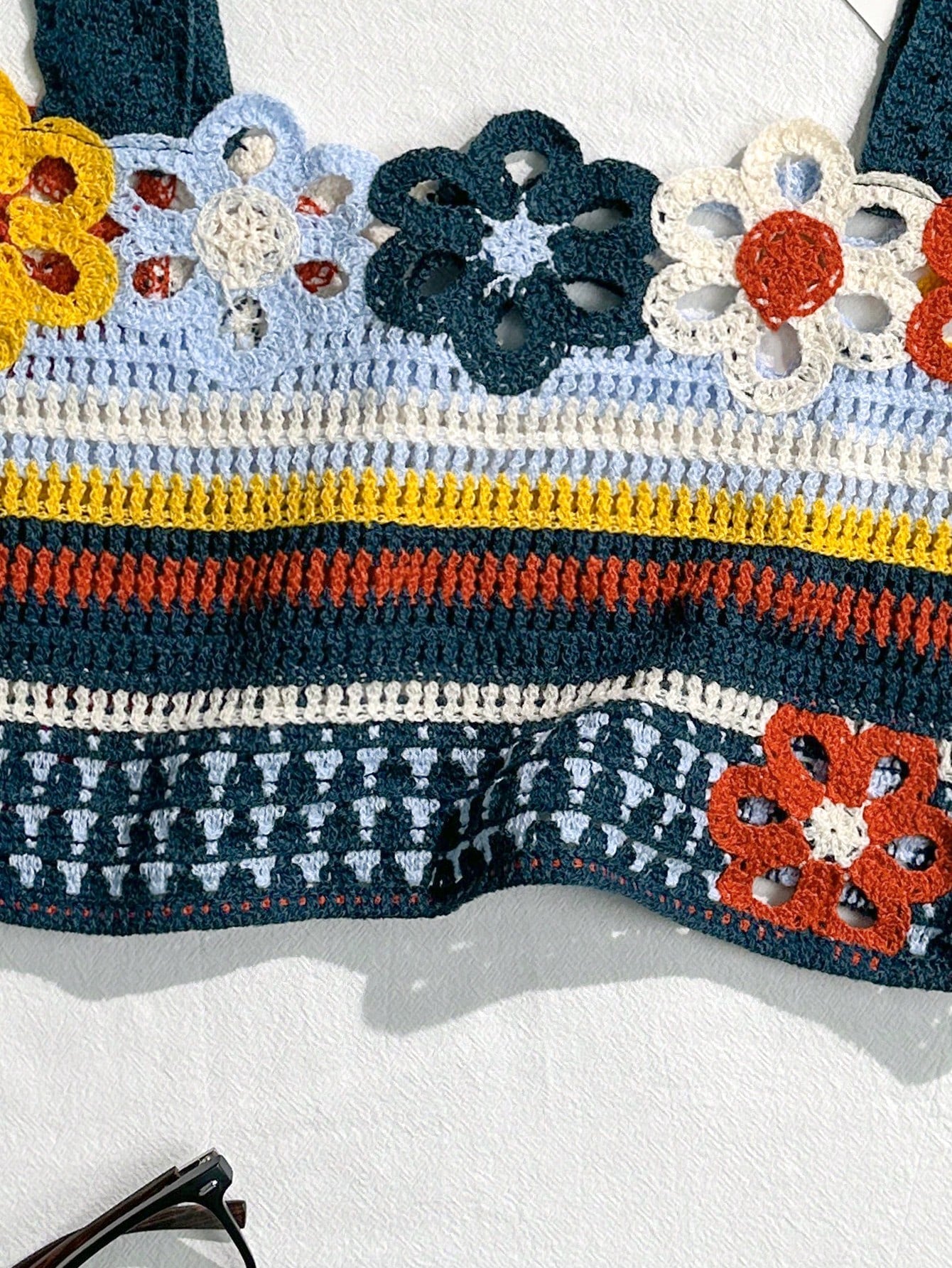 Bikinx Hollow Out Crochet Colorblock Vacation Style Camisole Tank Top