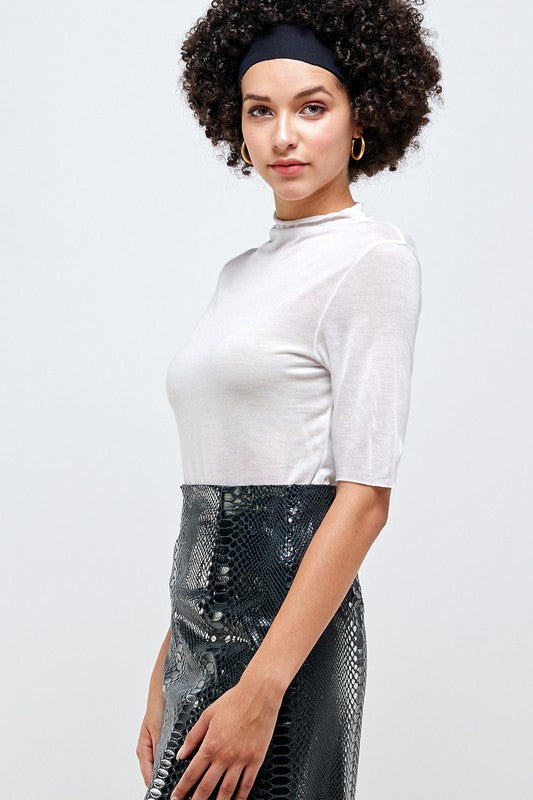 Mock Neck SSLV Top