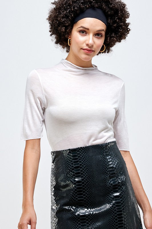 Mock Neck SSLV Top