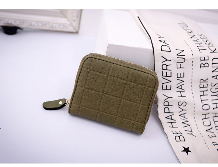 Lingge embossed coin purse