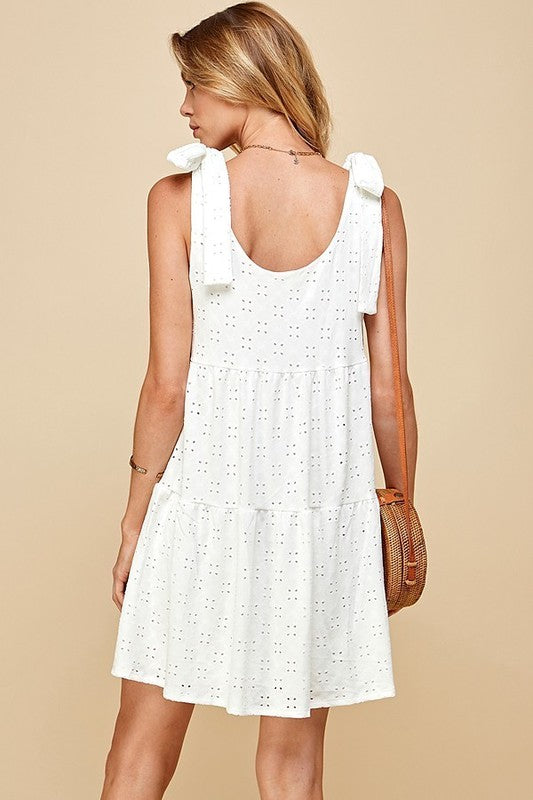 SOLID HOLLOW TIERED MIDI DRESS WITH RIBBON TIE