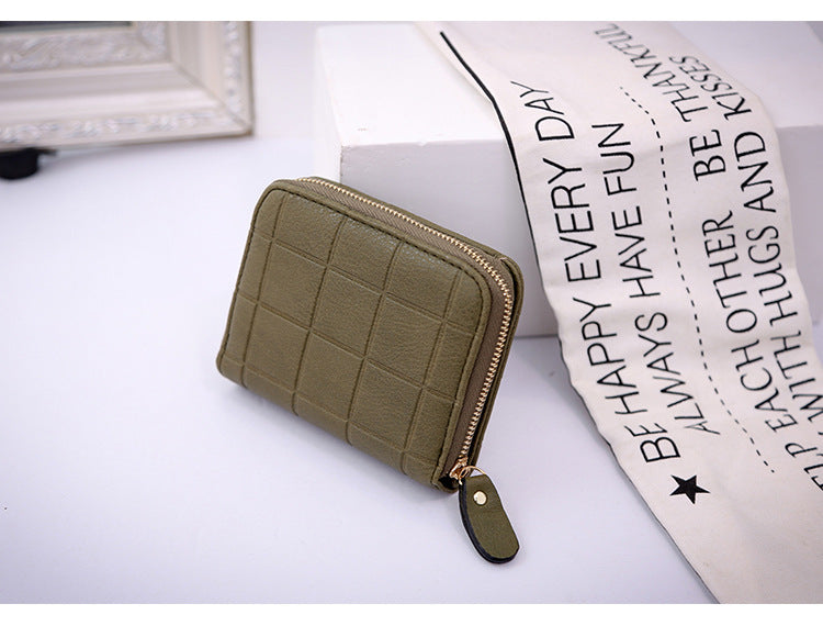 Lingge embossed coin purse