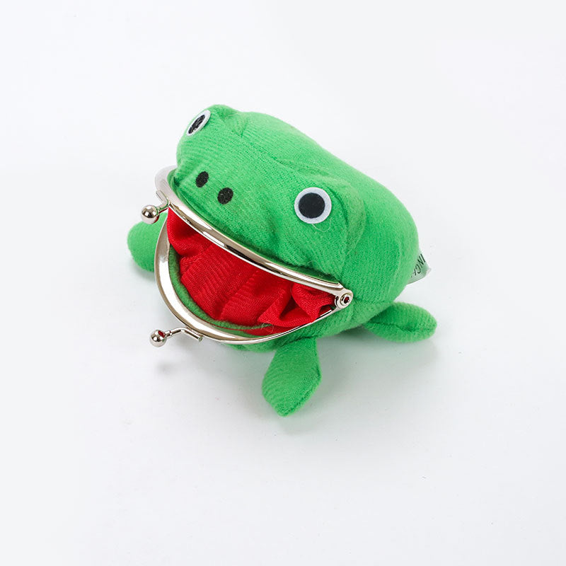 The Little Green Frog Made A Cute Coin Purse