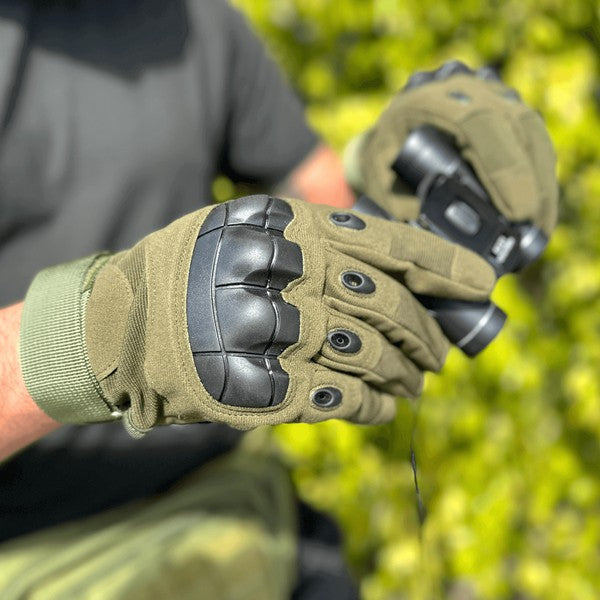 Stay in the action without missing a message. These Airsoft Gloves with Touchscreen Fingertip Capability are built for combat, training, and outdoor missions—while keeping you connected. With reinforced protection and smart tech integration, they deliver the perfect balance of durability, dexterity, and digital access.