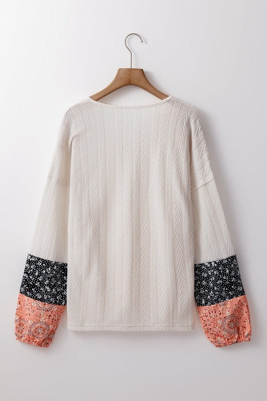 Sizes S, M, L, XL available – fits relaxed, loose.