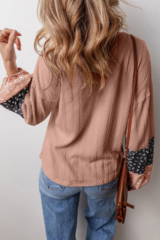 Hem drawstring can create adjustable ruching or loose flow.