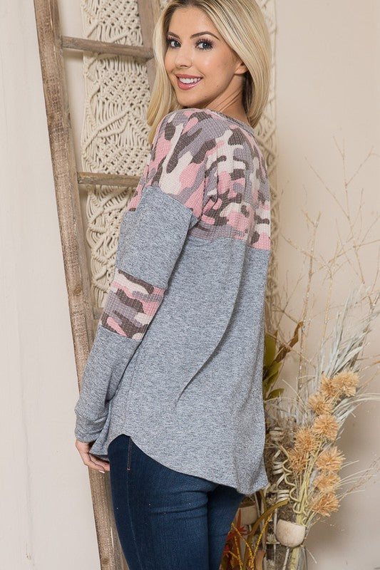 Subtle contrast detailing gives the camo design extra dimension.