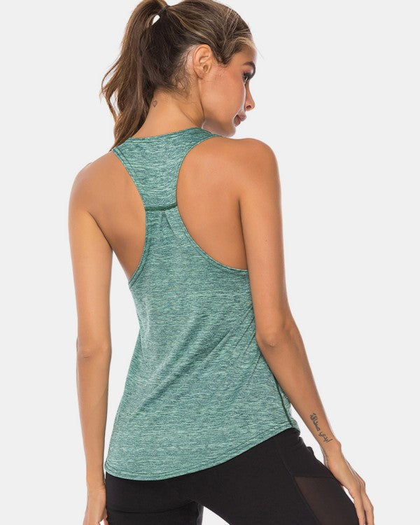 The JupiterGear Scoop-Neck Long Tank Top is that one piece you’ll reach for again and again. With a flattering scoop neckline and a longer length that gives you coverage where you want it, this tank is perfect solo or layered under your favorite jacket, hoodie, or cardigan.