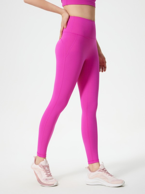 These leggings don’t just fit—they flatter. The JupiterGear Wide Waistband Leggings are your secret weapon for looking fierce and feeling unstoppable. Designed with a high-rise, wide waistband that smooths, shapes, and stays put, they’re built for movement and made for compliments.