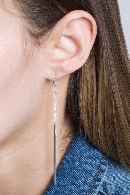 Botanical grace. Sterling shine. The Linden Dangle Earrings in Sterling Silver are a tribute to nature’s quiet beauty. Featuring delicately sculpted linden leaf motifs, these earrings offer a graceful silhouette and timeless shimmer—perfect for everyday elegance or special occasions.