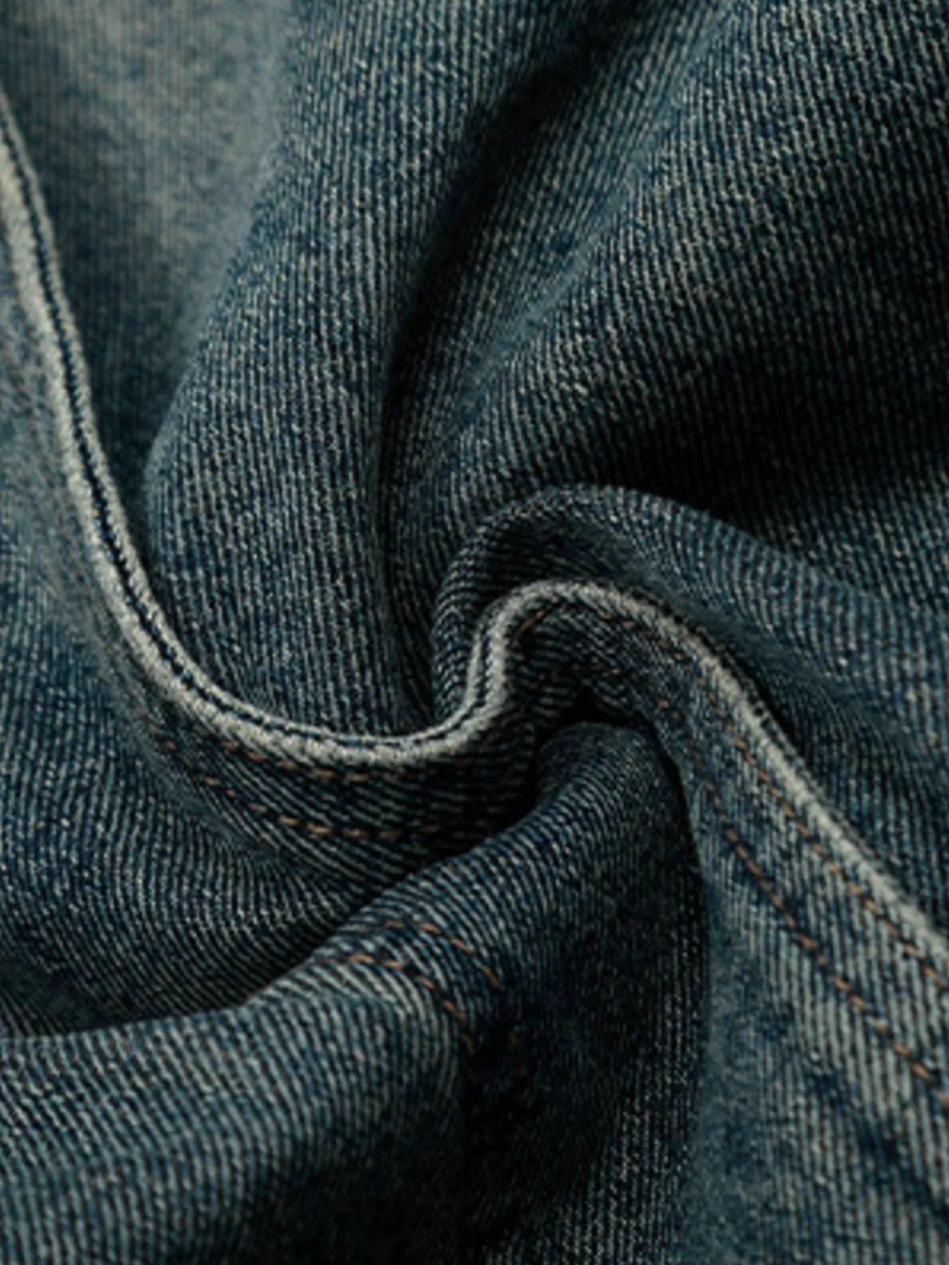 Built to stand out. These panel-washed jeans fuse rugged texture with modern tailoring, giving you a bold denim upgrade that’s anything but basic.