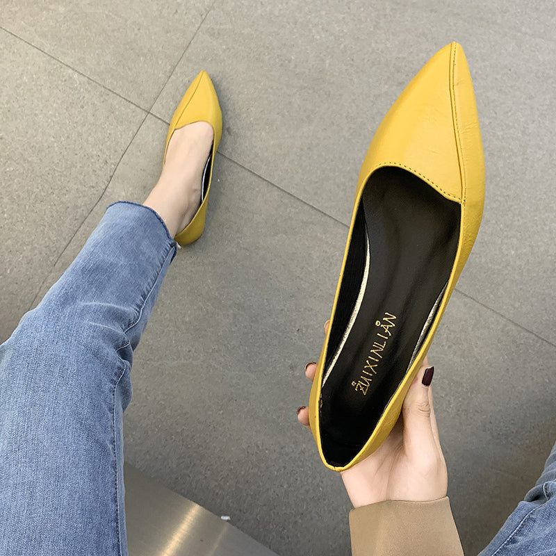 Flat shoes female 2021 early spring new pattern Sharp point Flat bottom comfort Doug shoes Internet celebrity Soft skin soft sole Versatile Ladle shoes tide