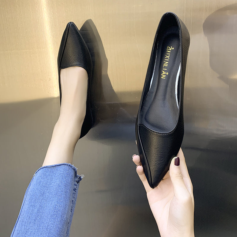 Flat shoes female 2021 early spring new pattern Sharp point Flat bottom comfort Doug shoes Internet celebrity Soft skin soft sole Versatile Ladle shoes tide