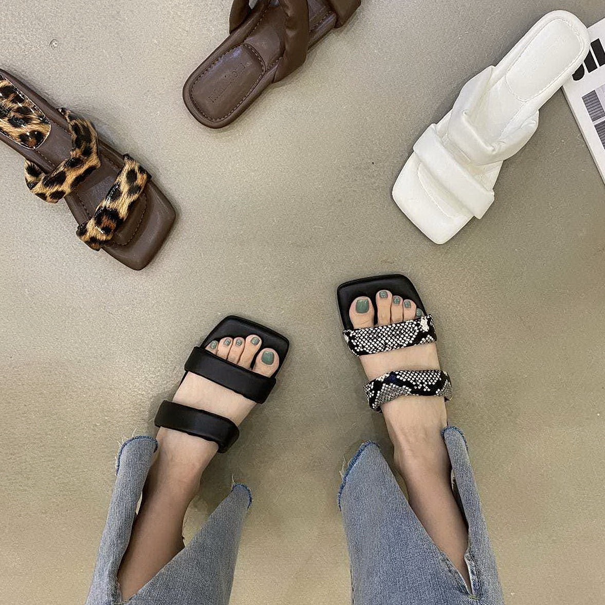 French Minority Sandals Flat shoes Sense of design Sandals 2023 new pattern Leopard Print