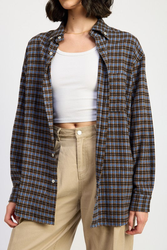 Oversized fit for a relaxed, trendy look.