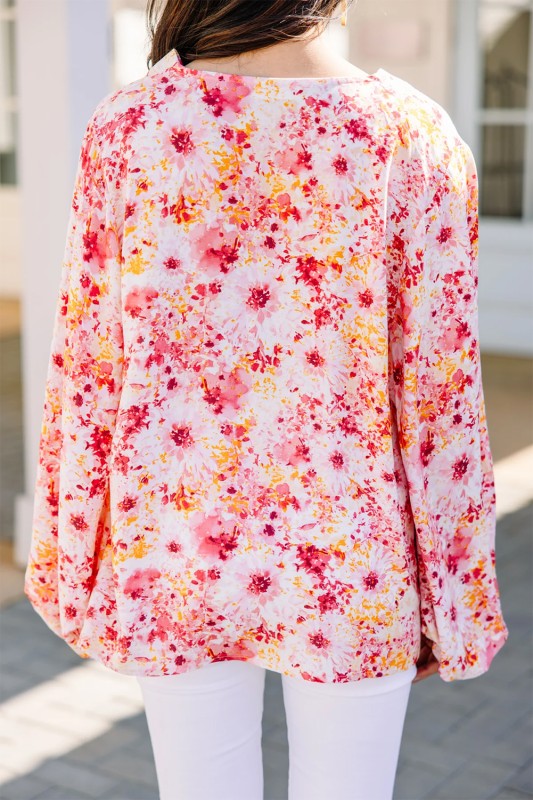 Sweet spring/autumn style that transitions well from day to night.