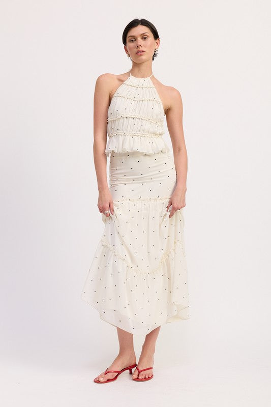 Occasions: ideal for summer parties, concerts, and beach dinners.