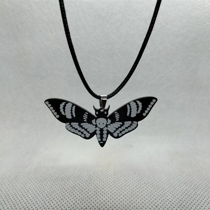 Yungqi Acrylic Bat Pendant Necklaces for Women Girl Minimalist Rope Chain Choker Halloween Animal Necklace Jewelry Collier