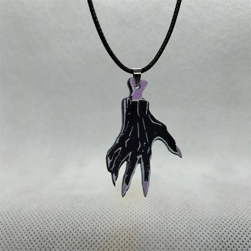 Yungqi Acrylic Bat Pendant Necklaces for Women Girl Minimalist Rope Chain Choker Halloween Animal Necklace Jewelry Collier