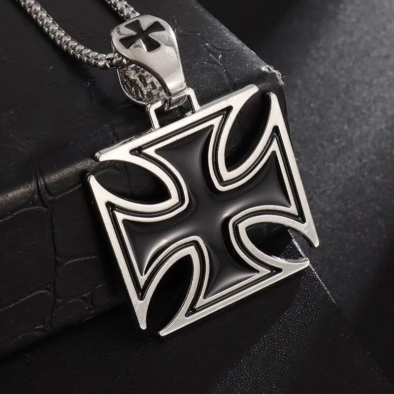 New Metal Black Cross Pendant Necklace Men and Women Fashion Gothic Punk Trend Hip Hop Accessories Jewelry Gift Wholesale