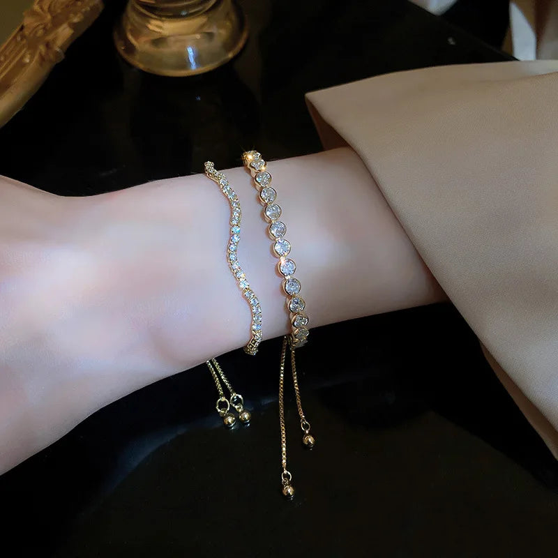 Luxury Sparkling Rhinestone Bracelet Ladies Girls Geometric Delicate Adjustable Bracelet Vintage Style Jewelry Accessories Gifts