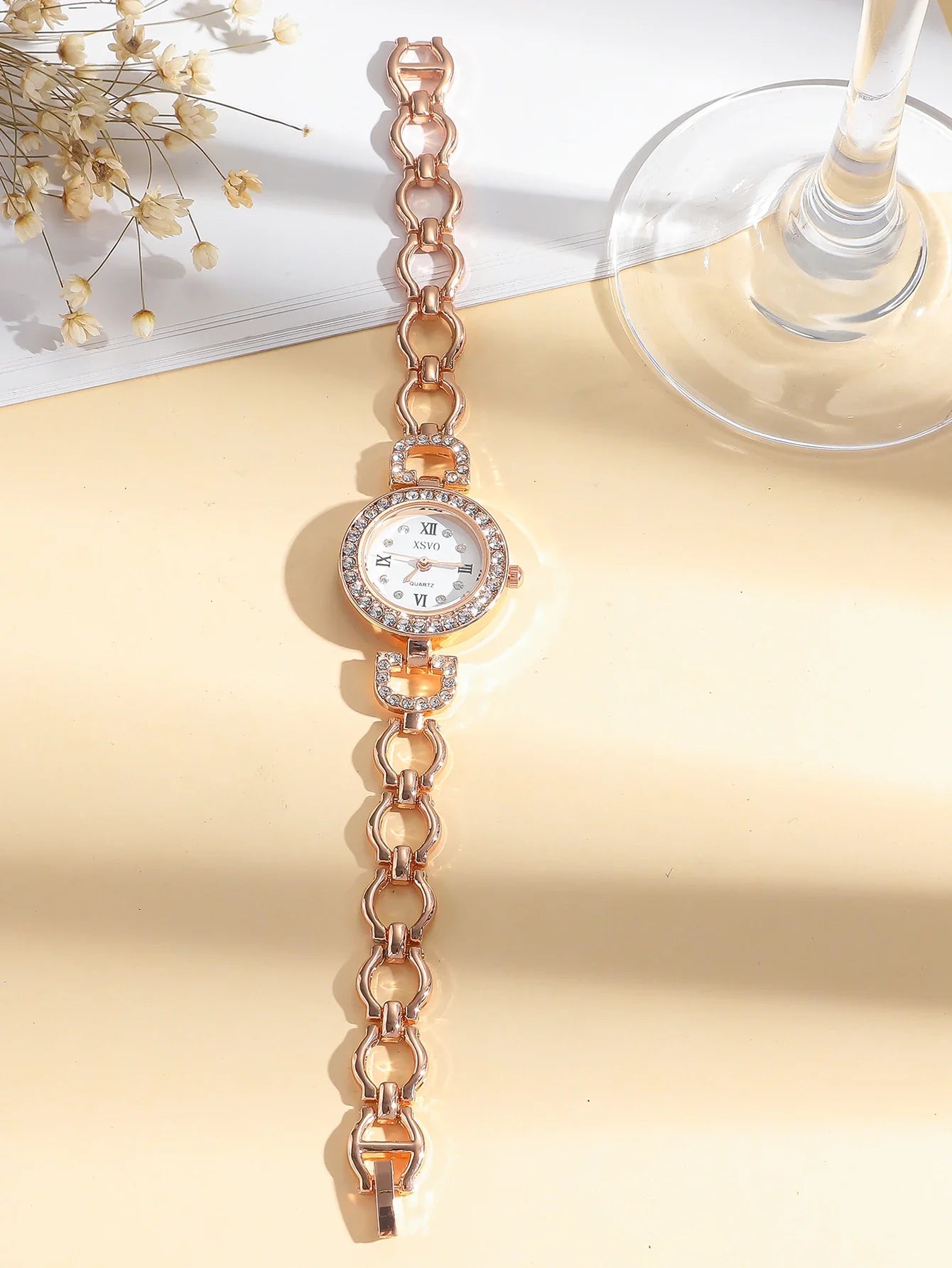 Exquisite Diamond Point Scale Dial Simple Steel Belt Quartz Watch