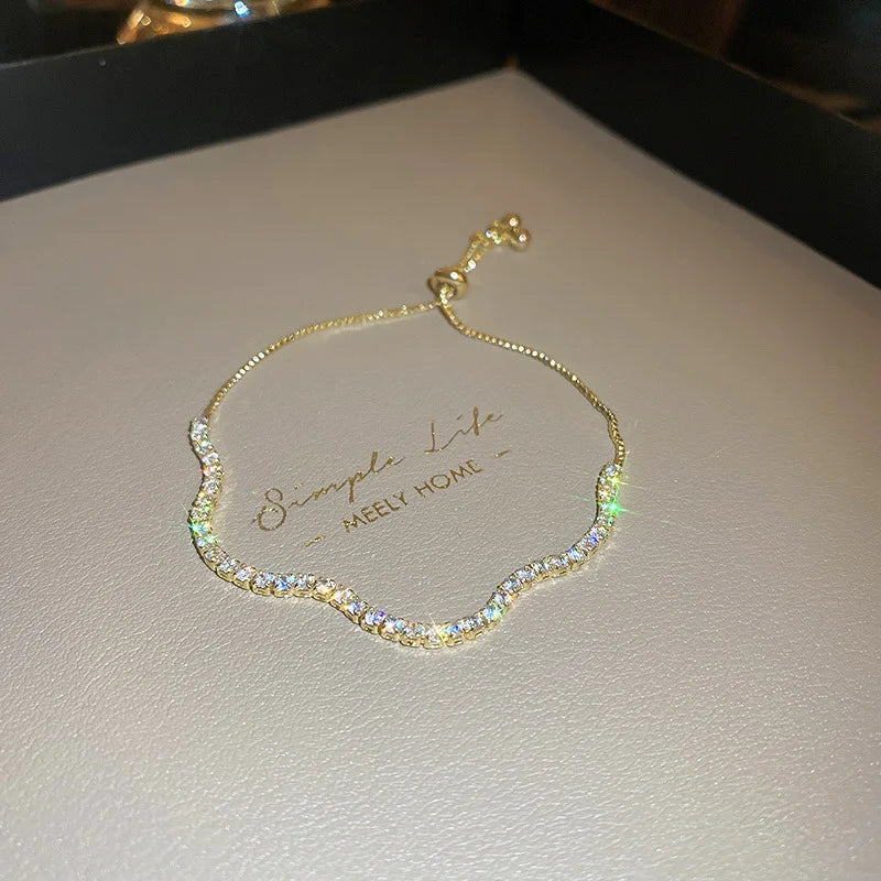 Luxury Sparkling Rhinestone Bracelet Ladies Girls Geometric Delicate Adjustable Bracelet Vintage Style Jewelry Accessories Gifts