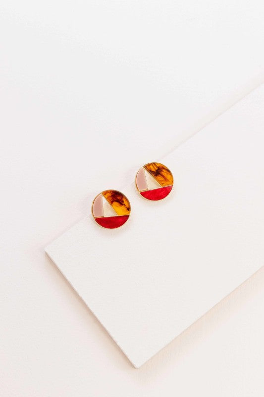 Art meets attitude. The Stained Desire Circle Earrings are a celebration of color, shape, and emotion. Featuring bold circular silhouettes with stained-glass-inspired patterns, these earrings are designed to turn heads and spark conversation—perfect for gallery strolls, rooftop dinners, or everyday self-expression.