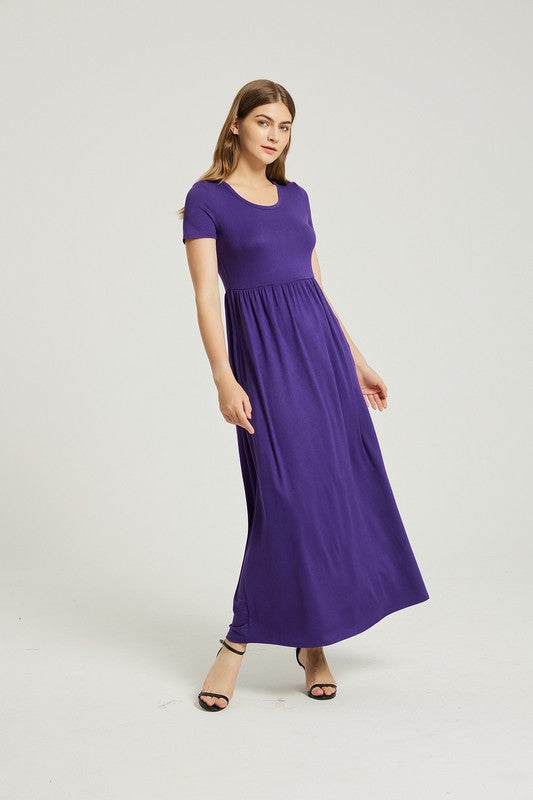 The Womens Summer Casual Maxi Dress with Pocket is a breezy, lightweight dress designed for everyday comfort, featuring a flowing silhouette and a convenient side pocket for practicality.