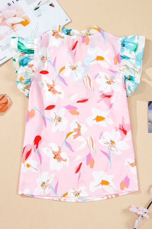 Lightweight 100% polyester construction makes it breezy and comfortable.