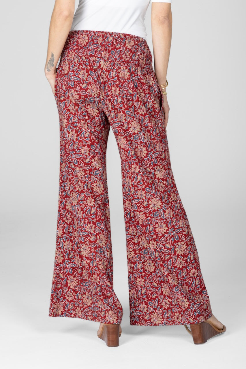 PORTOFINO TRAVEL PANT: RED MOTIF