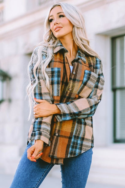 Buttoned front adds classic structure.