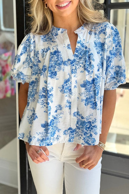 100% polyester fabric offers lightweight, breezy comfort. 