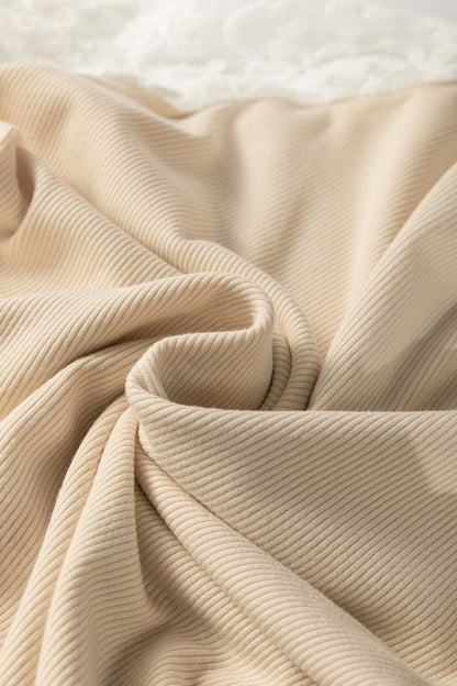 Subtle elegance suitable for various occasions.