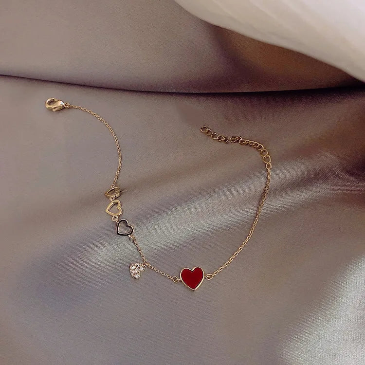 Trendy Exquisite Heart Shiny Charm Bracelets for Women Designer Creativity Luxury Jewelry High Quality Zircon Wedding Party