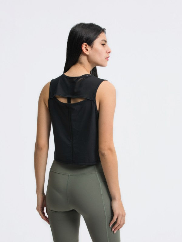 Made from breathable, stretchy fabric that moves with you, it’s perfect for everything from yoga flows to coffee runs. Whether you wear it solo or under your favorite hoodie, this tank brings comfort and confidence to every moment.