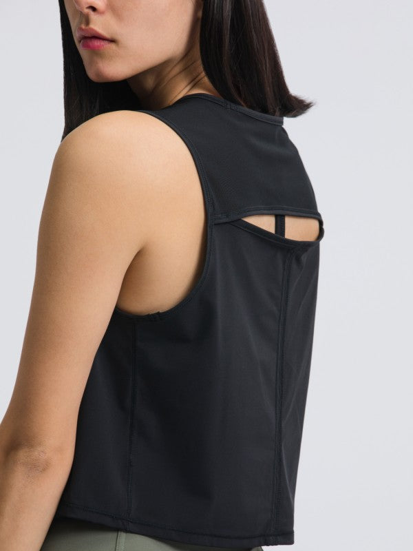 Made from breathable, stretchy fabric that moves with you, it’s perfect for everything from yoga flows to coffee runs. Whether you wear it solo or under your favorite hoodie, this tank brings comfort and confidence to every moment.