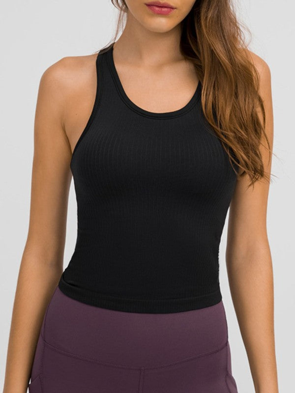Smooth, sleek, and built to move. The JupiterGear Round Neck Racerback Tank is your everyday essential for workouts, errands, and everything in between. With a flattering round neckline and a racerback cut that frees your shoulders, this tank blends performance with polish.