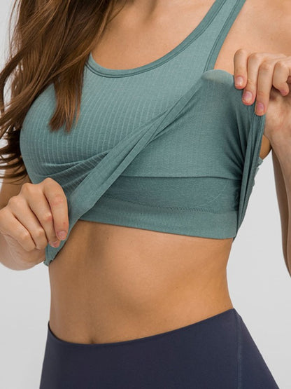 Smooth, sleek, and built to move. The JupiterGear Round Neck Racerback Tank is your everyday essential for workouts, errands, and everything in between. With a flattering round neckline and a racerback cut that frees your shoulders, this tank blends performance with polish.