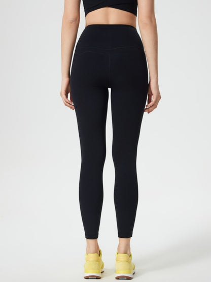 These leggings don’t just fit—they flatter. The JupiterGear Wide Waistband Leggings are your secret weapon for looking fierce and feeling unstoppable. Designed with a high-rise, wide waistband that smooths, shapes, and stays put, they’re built for movement and made for compliments.