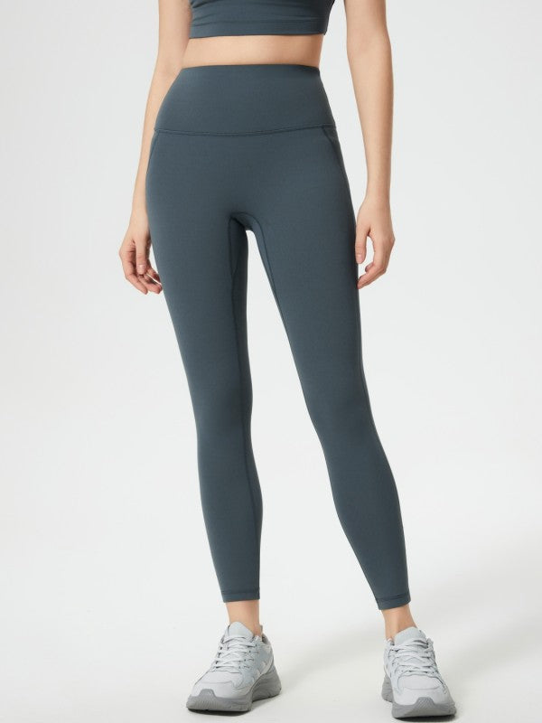 These leggings don’t just fit—they flatter. The JupiterGear Wide Waistband Leggings are your secret weapon for looking fierce and feeling unstoppable. Designed with a high-rise, wide waistband that smooths, shapes, and stays put, they’re built for movement and made for compliments.