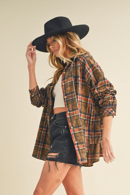 Soft, cozy texture — perfect for cooler evenings. 