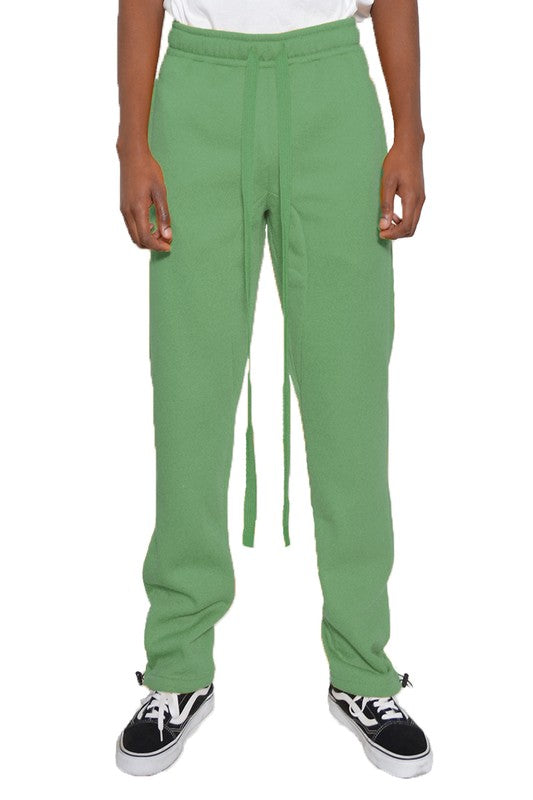 These sweatpants are your go-to for comfort that doesn’t quit. Crafted from thick, breathable cotton fleece, they deliver warmth without the bulk—perfect for chilly mornings, laid-back weekends, or post-workout recovery