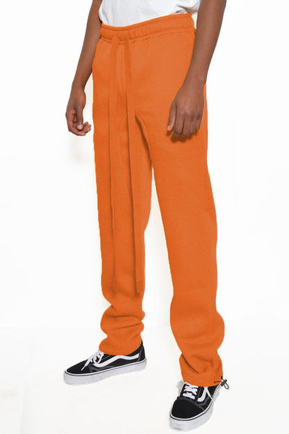 These sweatpants are your go-to for comfort that doesn’t quit. Crafted from thick, breathable cotton fleece, they deliver warmth without the bulk—perfect for chilly mornings, laid-back weekends, or post-workout recovery.