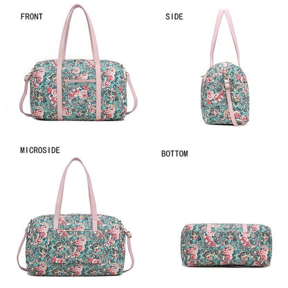Stylish quilted bag featuring a classic pattern and ample space for essentials.