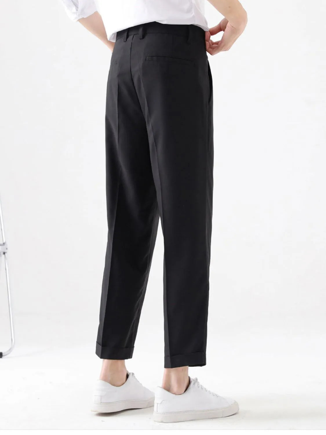 Comfort that fits. Style that lasts. These solid-color pants are designed for everyday wear with a clean, minimal look and a fit that works for every body. Whether you're heading to work, running errands, or relaxing at home, these pants deliver effortless style and all-day comfort.