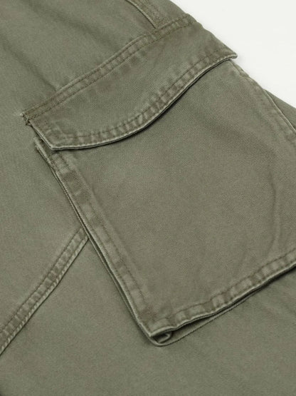 Utility meets attitude. These wide-leg cargo pants are built for movement, style, and everyday versatility. Whether you're hitting the streets or chilling off-duty, they deliver comfort with a bold silhouette.