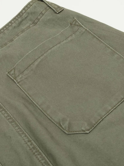 Utility meets attitude. These wide-leg cargo pants are built for movement, style, and everyday versatility. Whether you're hitting the streets or chilling off-duty, they deliver comfort with a bold silhouette.
