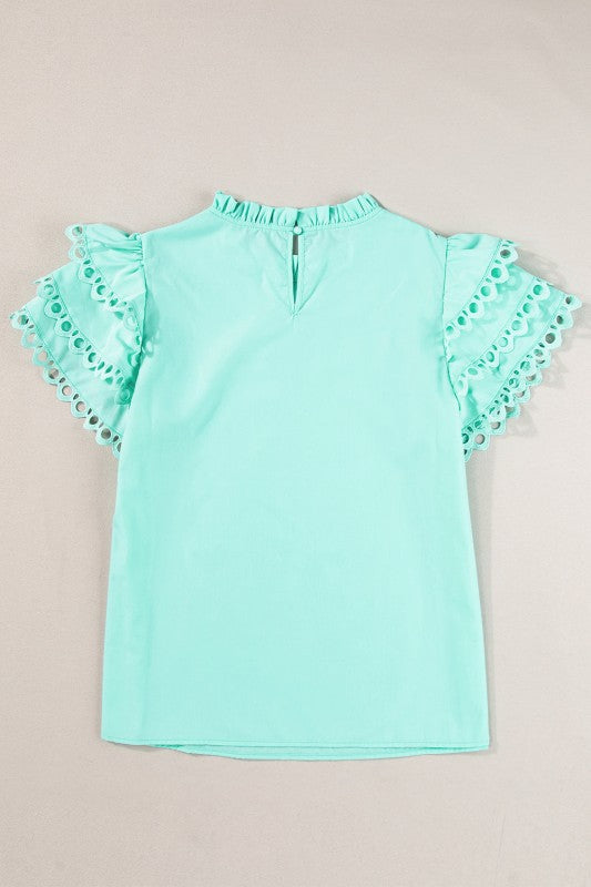 Available in soft mint green and Beau Blue — versatile pastels. 