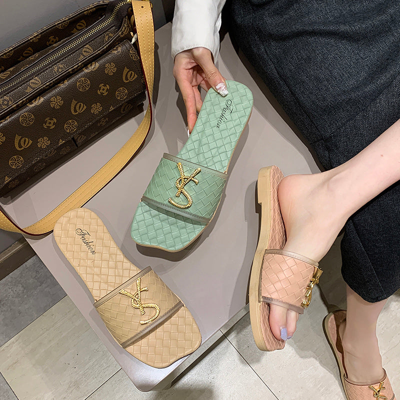 slipper female summer Wear out ins tide Flat bottom Internet celebrity fashion sandals  go out fairy Beach shoes seaside Flip flop